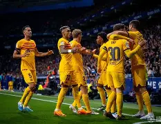 关于皇家马德里西甲战胜格拉纳达贝林厄姆远射建功的信息